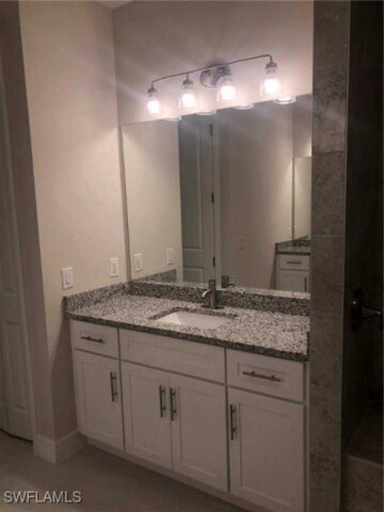 4 bedrooms House in Cape Coral, USA No. 387102