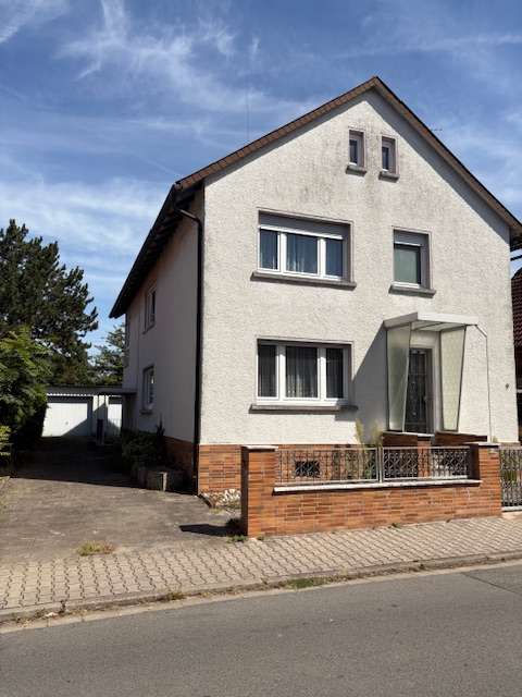 Adosado de 7 habitaciónes en Bergstrase, Germany No. 269941