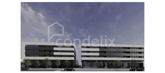 94m² Commercial property in Fanzeres, Portugal No. 57488 5