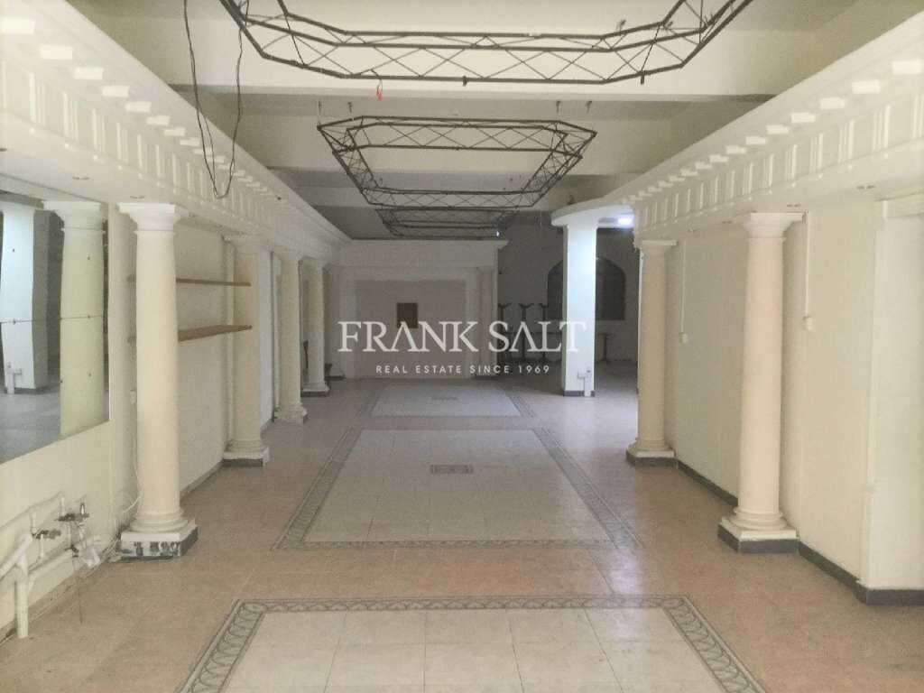 400m² Shop in Rabat, Malta No. 12181