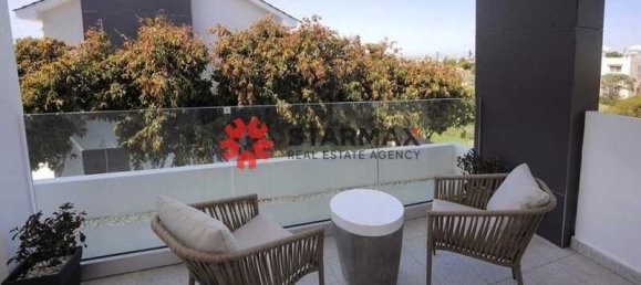 3 chambres Propriété commerciale à Pervolia, Cyprus No. 80835 11