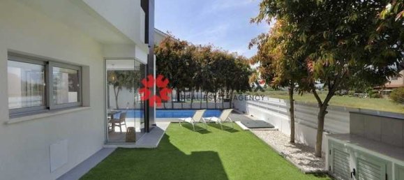 3 chambres Propriété commerciale à Pervolia, Cyprus No. 80835 3