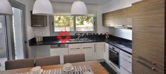 3 chambres Propriété commerciale à Pervolia, Cyprus No. 80835 6