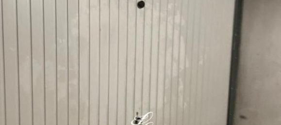 Garage à Paris, France No. 138849 6