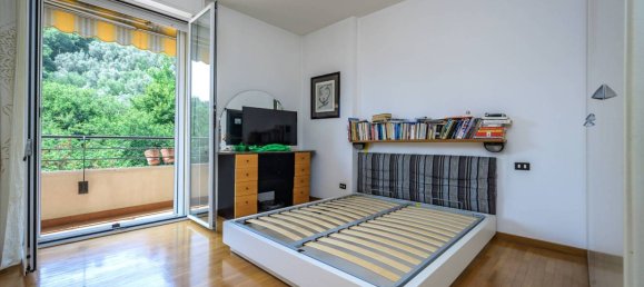 2 bedrooms Apartment in Genoa, Italy No. 313392 25