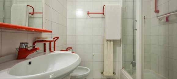 2 bedrooms Apartment in Genoa, Italy No. 313392 24