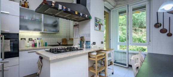 2 bedrooms Apartment in Genoa, Italy No. 313392 18