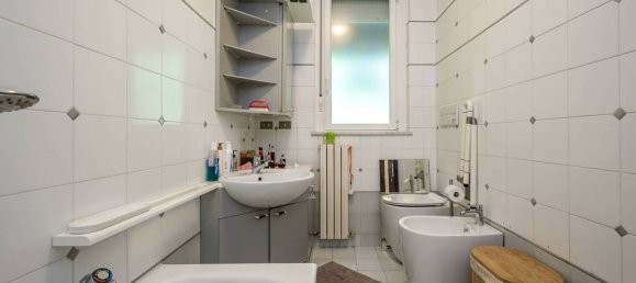 2 bedrooms Apartment in Genoa, Italy No. 313392 14