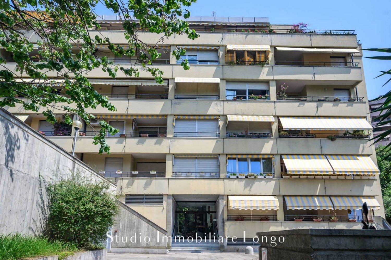 2 bedrooms Apartment in Genoa, Italy No. 313392