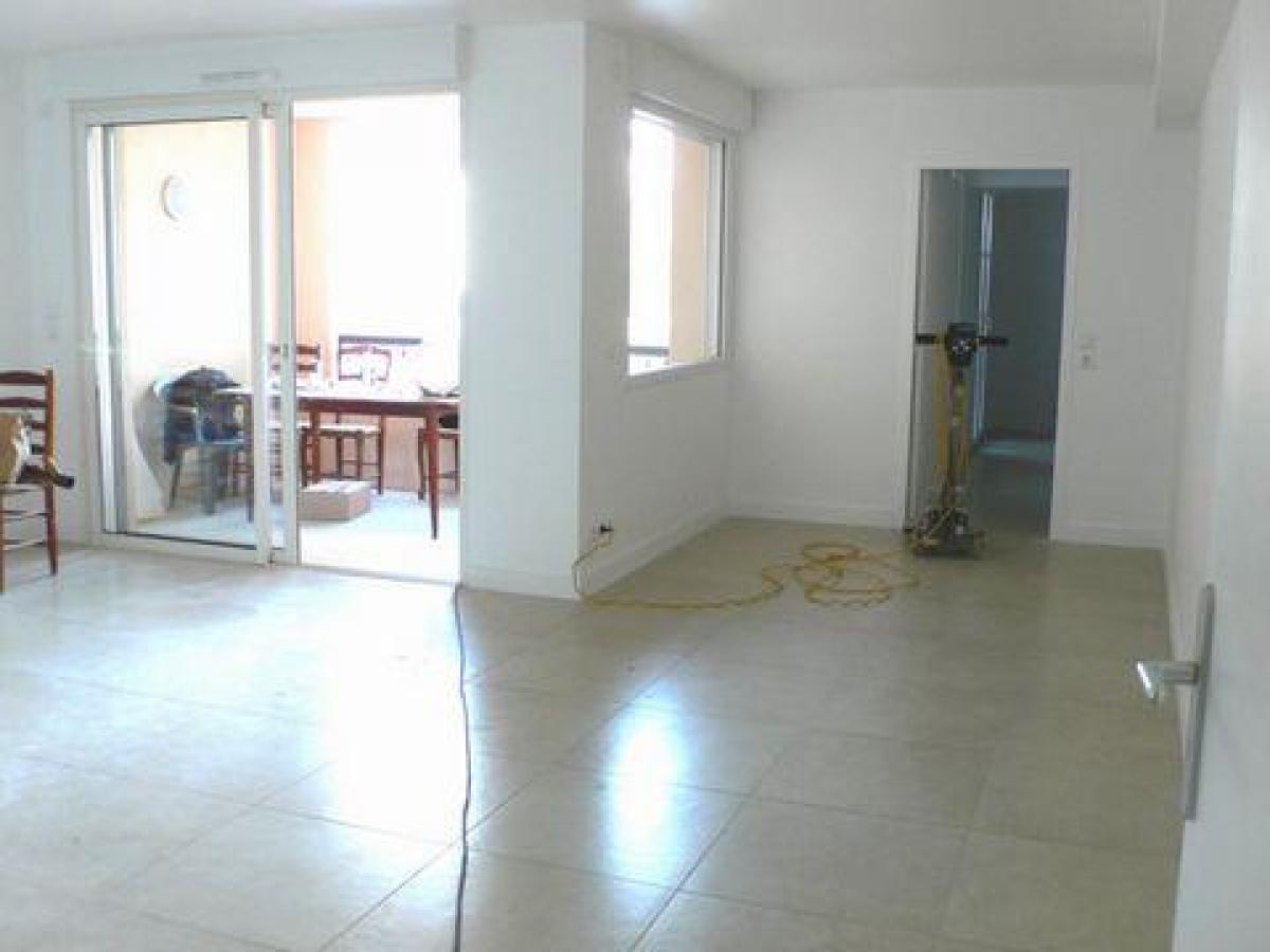 شقة 3 غرف نوم  في Cogolin, France رقم 12291