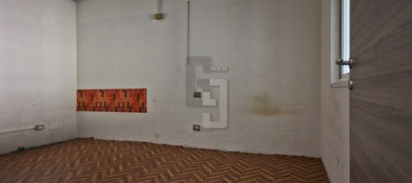 Коммерческая недвижимость 55м² в Кампи Бизенцио, Италия № 347516 11