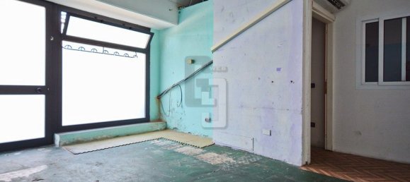 Коммерческая недвижимость 55м² в Кампи Бизенцио, Италия № 347516 4