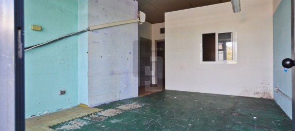 Коммерческая недвижимость 55м² в Кампи Бизенцио, Италия № 347516 20