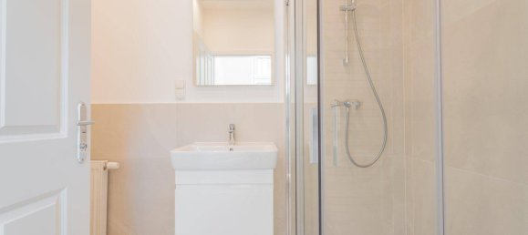 2 rooms Apartment in Favoriten, Austria No. 206386 6