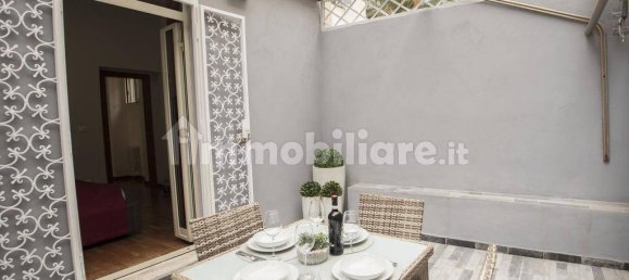 Hotel de 2 habitaciónes en Rome, Italy No. 337905 10