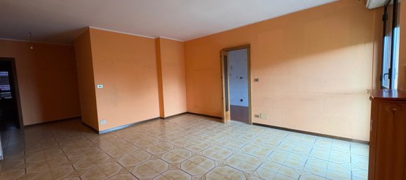 4 rooms Apartment in Rivoli, Italy No. 348763 7