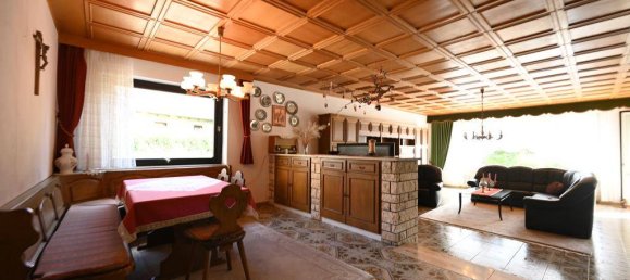 Edificio de 6 habitaciónes en Neustadt an der Waldnaab, Germany No. 371112 9