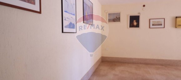 6غرفة شقة في San Nicola la Strada, Italy رقم 270114 11