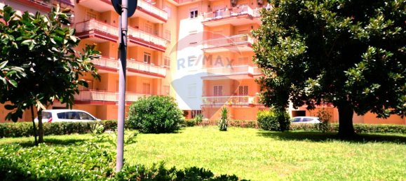 6غرفة شقة في San Nicola la Strada, Italy رقم 270114 3