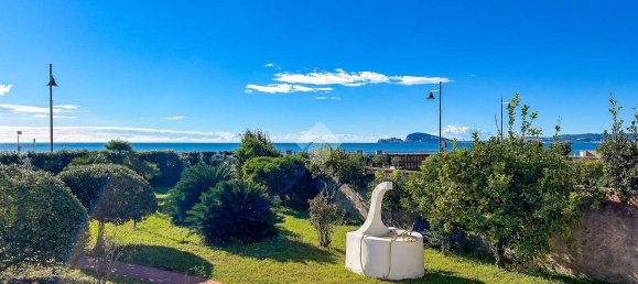 5 bedrooms Villa in Formia, Italy No. 280616 3