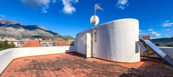 5 bedrooms Villa in Formia, Italy No. 280616 24