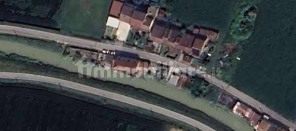 2 bedrooms House in Roncoferraro, Italy No. 351664 17