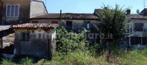 2 bedrooms House in Roncoferraro, Italy No. 351664 3