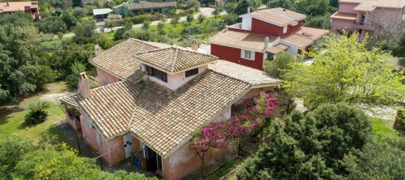 Villa de 7 habitaciónes en Capoterra, Italy No. 146023 4