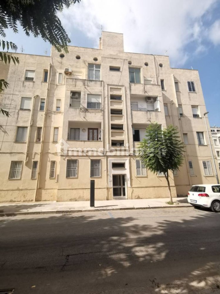 4-salle Bâtiment à Marsala, Italy No. 352068