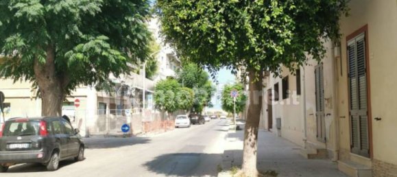 4-salle Bâtiment à Marsala, Italy No. 352068 2