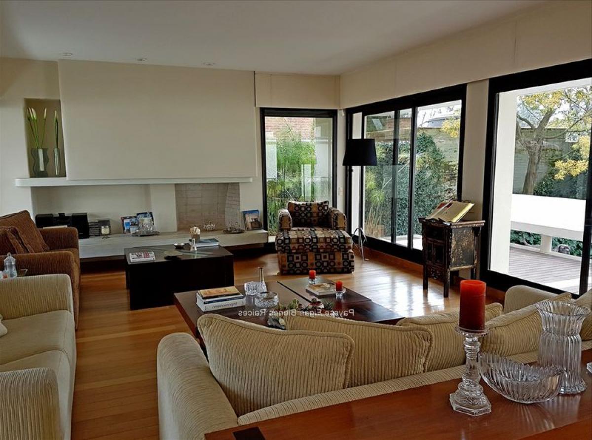 4 bedrooms House in Canelones, Uruguay No. 8342