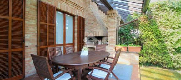 3 غرف نوم فيلا في Briosco, Italy رقم 332149 16