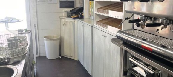 50m² Commercial property in Potenza, Italy No. 325955 9