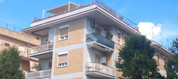 2 bedrooms Apartment in Rome, Italy No. 263321 4