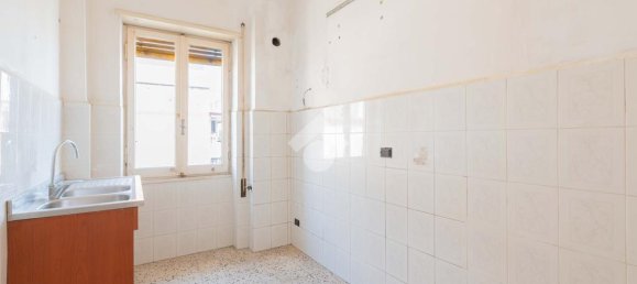 2 bedrooms Apartment in Rome, Italy No. 263321 12