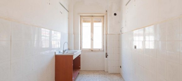 2 bedrooms Apartment in Rome, Italy No. 263321 11