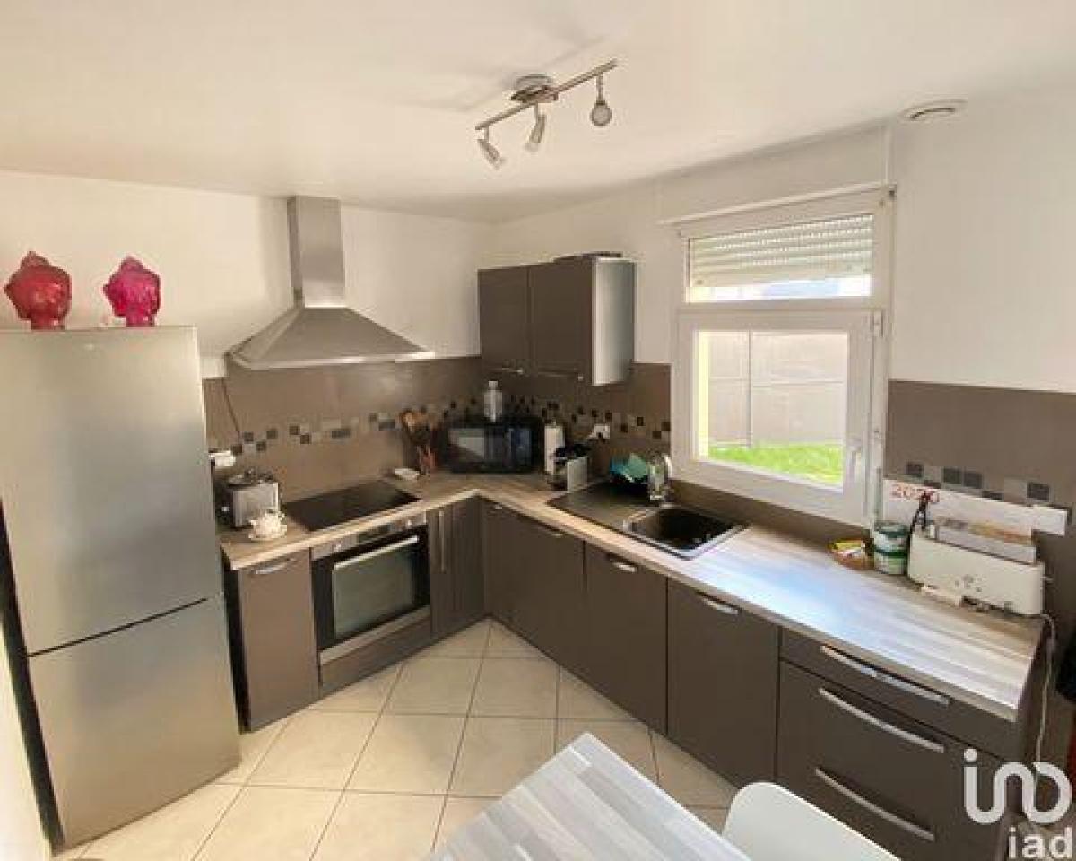 4 bedrooms House in Morangis, France No. 30335