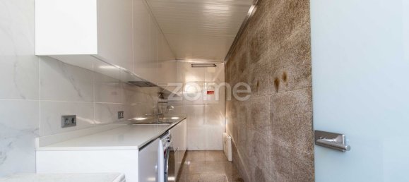 9 bedrooms House in Porto, Portugal No. 124473 32