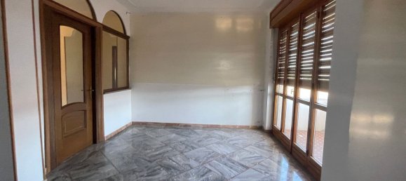 5 rooms Apartment in Villafranca d'Asti, Italy No. 300113 3