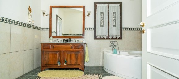 5 غرف نوم فيلا في Trecastagni, Italy رقم 76857 48