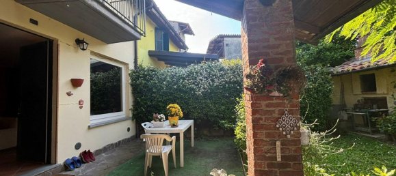 Дом с 5 комнатами в Страделла, Италия № 19771 5