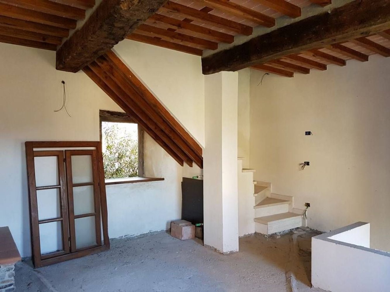 8 rooms House in Camaiore, Italy No. 210841