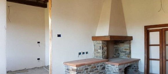 8 rooms House in Camaiore, Italy No. 210841 16