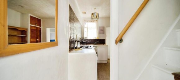 2 bedrooms House in London, United Kingdom No. 11689 17