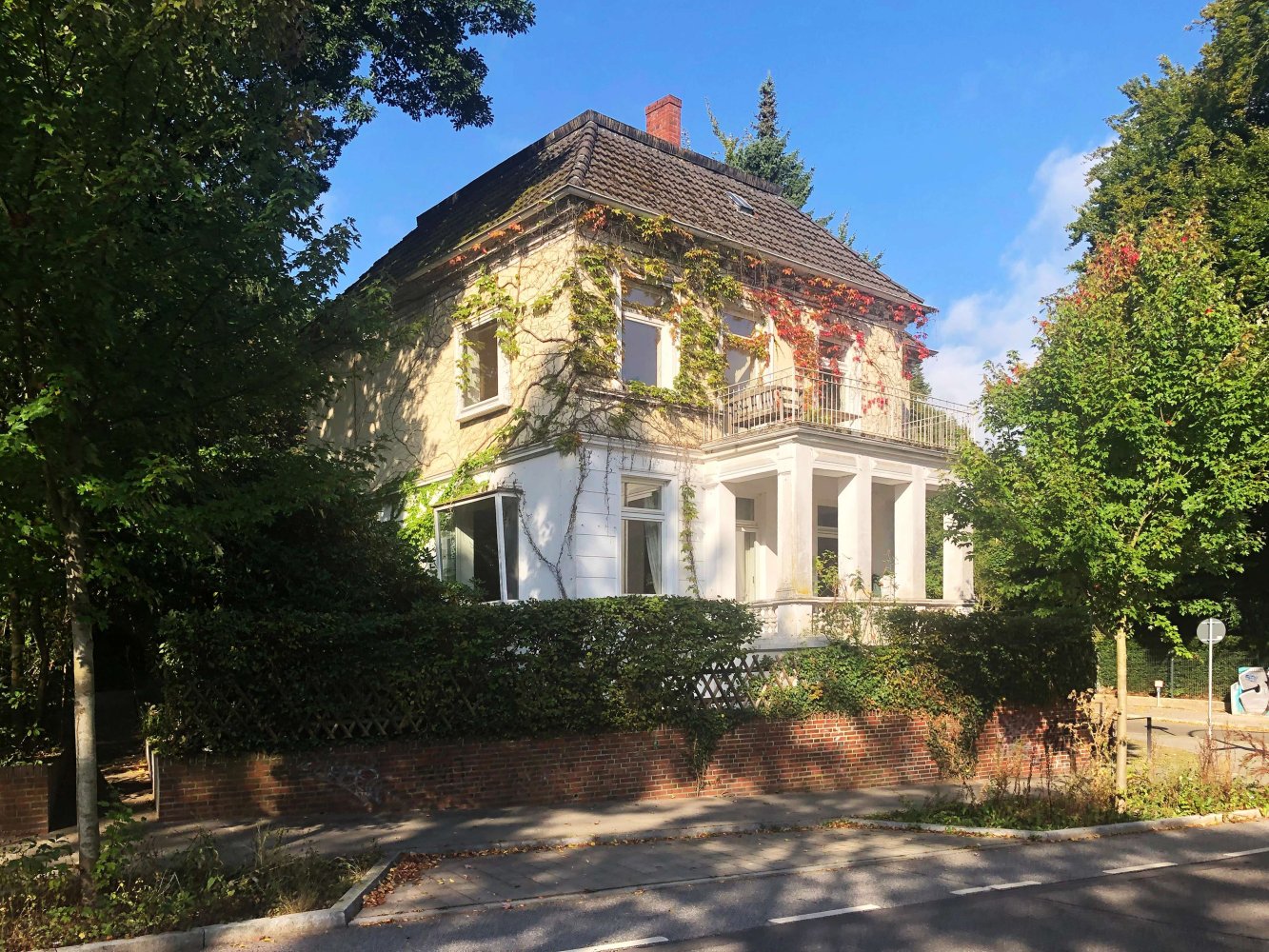 8 bedrooms Villa in Altona, Germany No. 351455