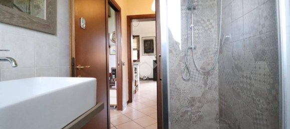 Apartamento T2 em Porto Mantovano, Italy N.º 323457 10