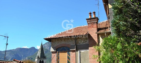 4 bedrooms Villa in Saint Vincent, Italy No. 86195 9
