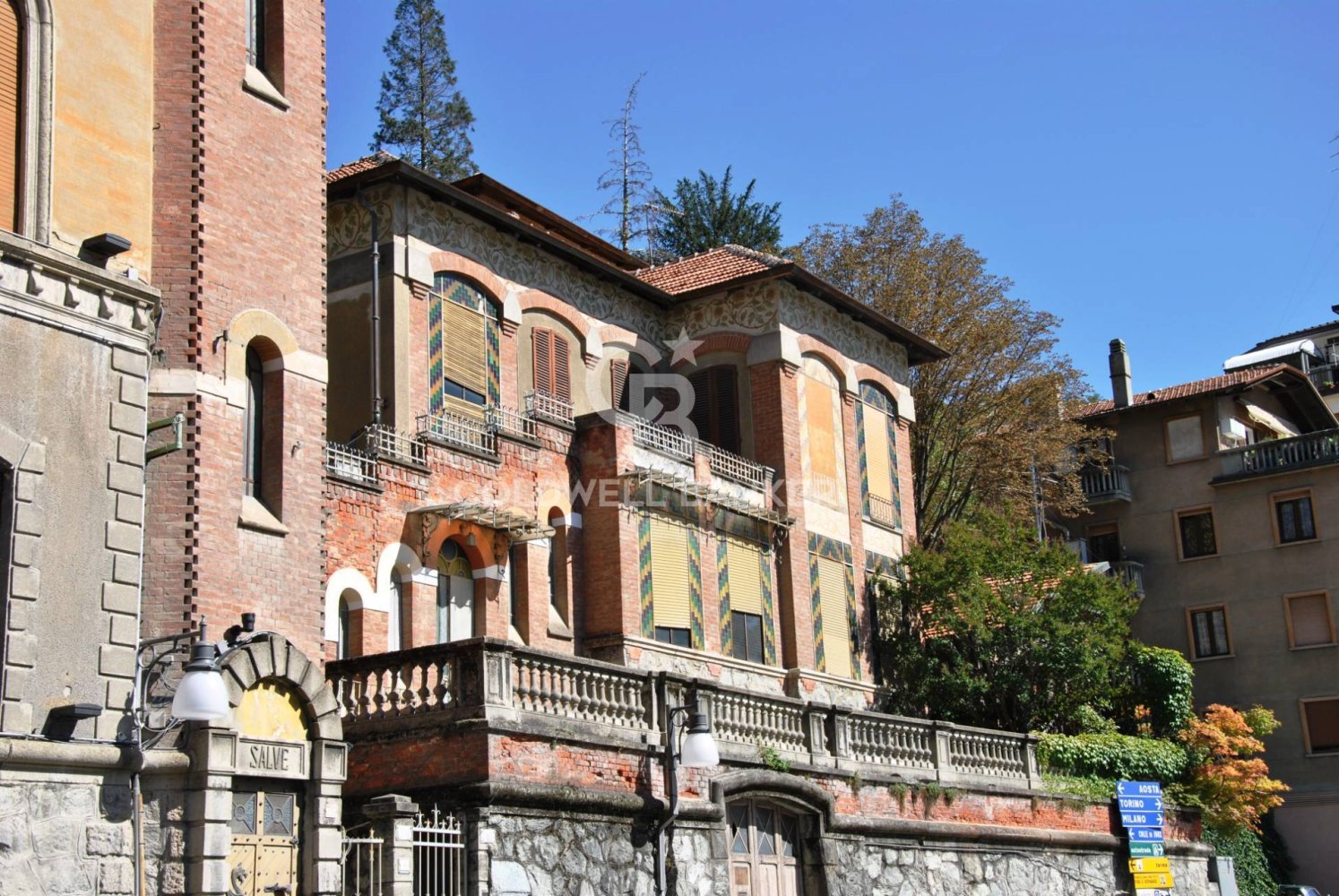 4 bedrooms Villa in Saint Vincent, Italy No. 86195