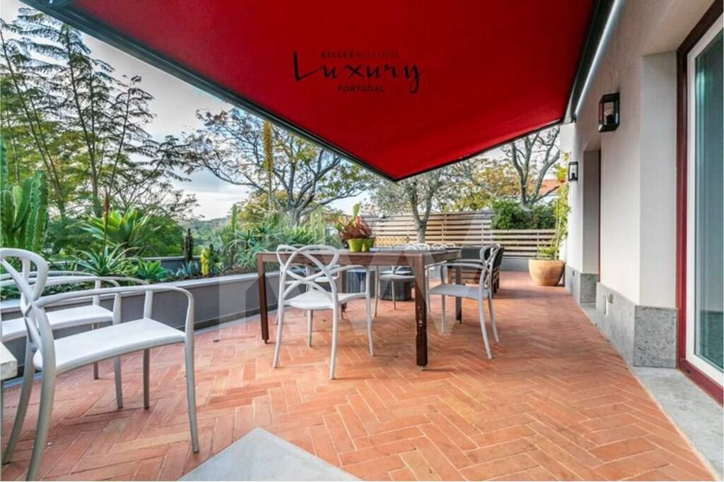 5 bedrooms Townhouse in Lisbon, Portugal No. 126313