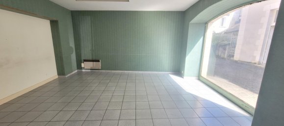 Коммерческая недвижимость 40м² в Декарт, Франция № 272922 7